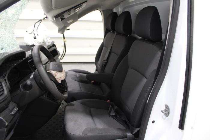 Renault Trafic 2.0 dCi 16V 130 Schrottauto (2024, Weiß)