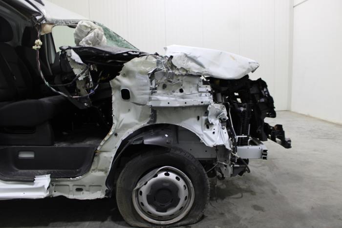 Renault Trafic 2.0 dCi 16V 130 Schrottauto (2024, Weiß)