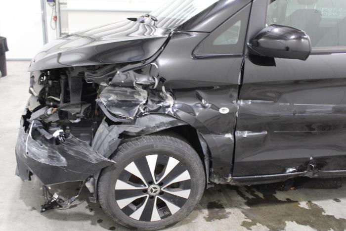 Mercedes Vito Tourer 2.0 119 CDI 16V Vehículo de desguace (2022, Negro)