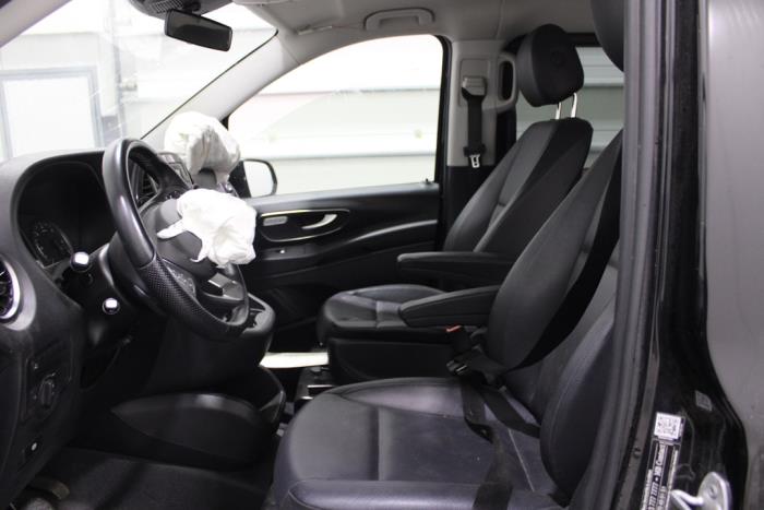 Mercedes Vito Tourer 2.0 119 CDI 16V Vehículo de desguace (2022, Negro)