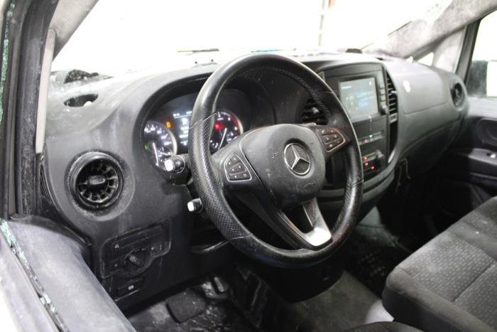 Mercedes Vito 2.0 119 CDI 16V Schrottauto (2021, Weiß)