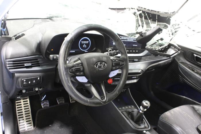 Hyundai i20 1.6 N T-GDI 16V Skrotfordon (2023, BLAUW)