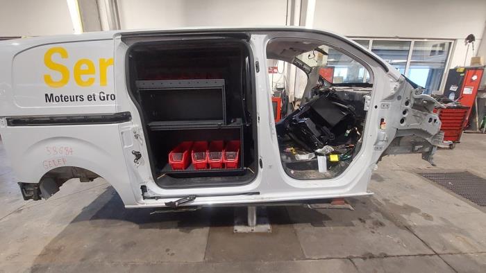 Citroen Jumpy 2.0 Blue HDI 145 Épave (2024, Peint)
