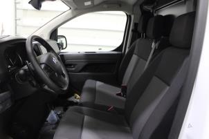 Citroen Jumpy 2.0 Blue HDI 145 Épave (2024, Peint)
