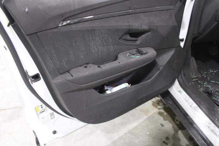Renault Scenic E-Tech Electric EV60 Samochód złomowany (2025, Bialy)