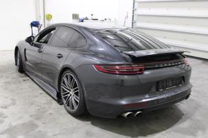 Porsche Panamera 4.0 V8 4S Diesel Épave (2019, Gris)