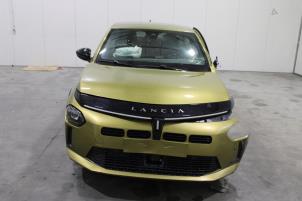 Lancia Ypsilon 1.2 Turbo Hybrid Vehículo de desguace (2025, Amarillo)