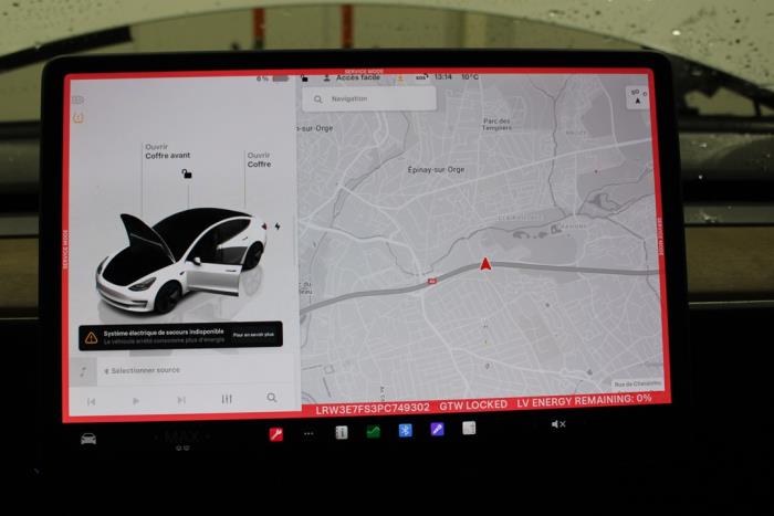 Tesla Model 3 Samochód złomowany (2023, Bialy)