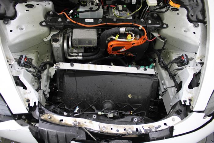 Tesla Model 3 Samochód złomowany (2023, Bialy)