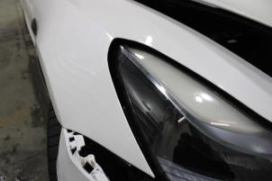 Tesla Model 3 Samochód złomowany (2023, Bialy)