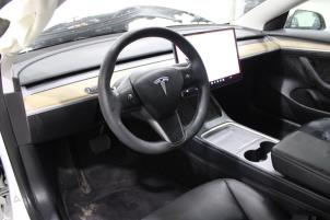 Tesla Model 3 Samochód złomowany (2023, Bialy)