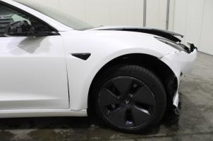 Tesla Model 3 Samochód złomowany (2023, Bialy)