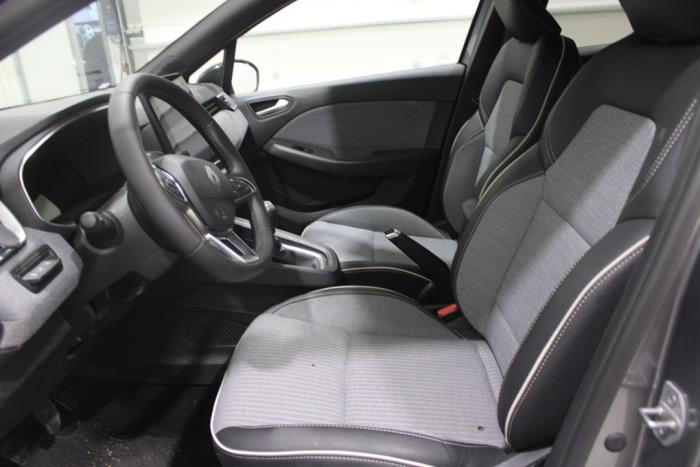 Renault Clio V 1.0 TCe 90 12V Bi-Fuel Épave (2025, Gris)