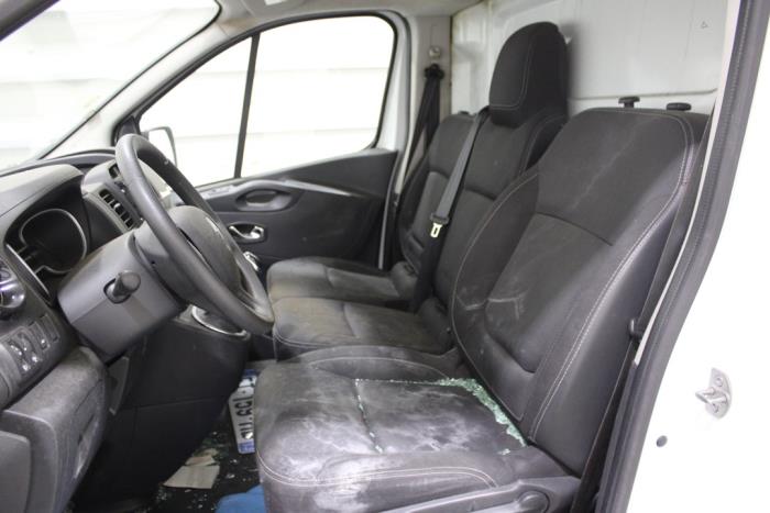 Renault Trafic 2.0 dCi 16V 120 Schrottauto (2020, Weiß)