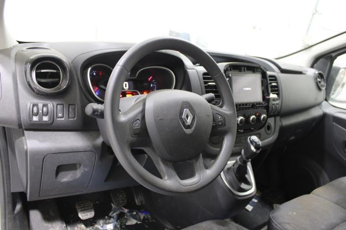 Renault Trafic 2.0 dCi 16V 120 Schrottauto (2020, Weiß)