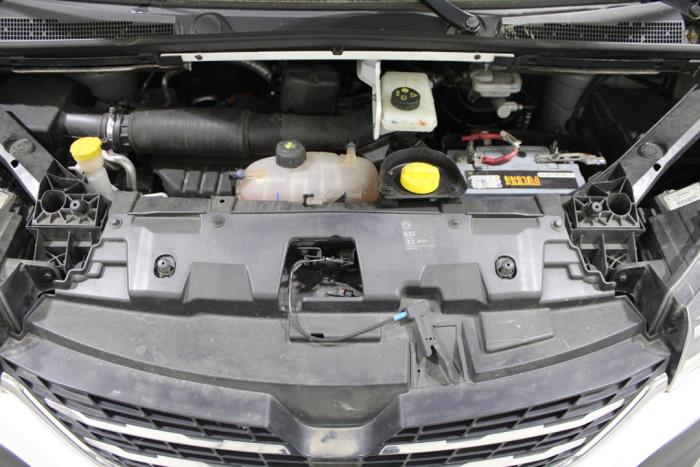 Renault Trafic 2.0 dCi 16V 120 Schrottauto (2020, Weiß)