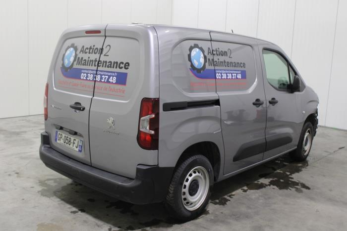 Peugeot Partner 1.5 BlueHDi 100 Vehículo de desguace (2023, Gris)
