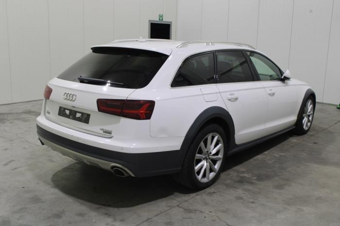 Audi A6 Allroad Quattro 3.0 TDI V6 24V Samochód złomowany (2015, Bialy)