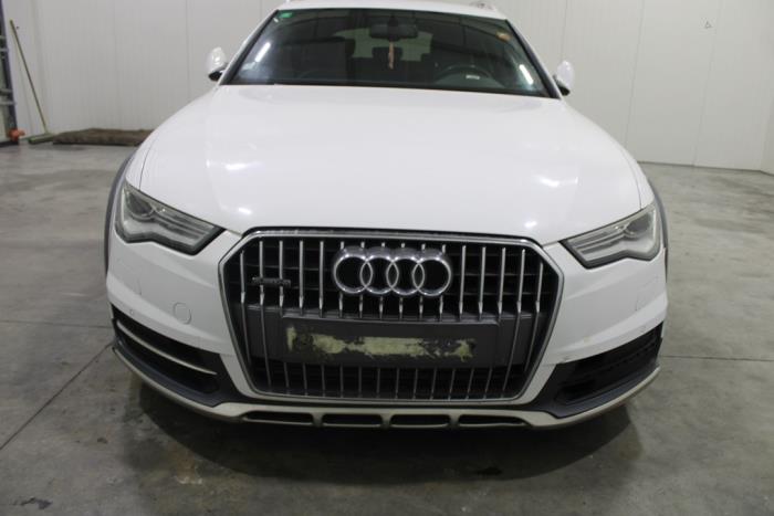 Audi A6 Allroad Quattro 3.0 TDI V6 24V Samochód złomowany (2015, Bialy)