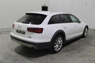 Audi A6 Allroad Quattro 3.0 TDI V6 24V Samochód złomowany (2015, Bialy)