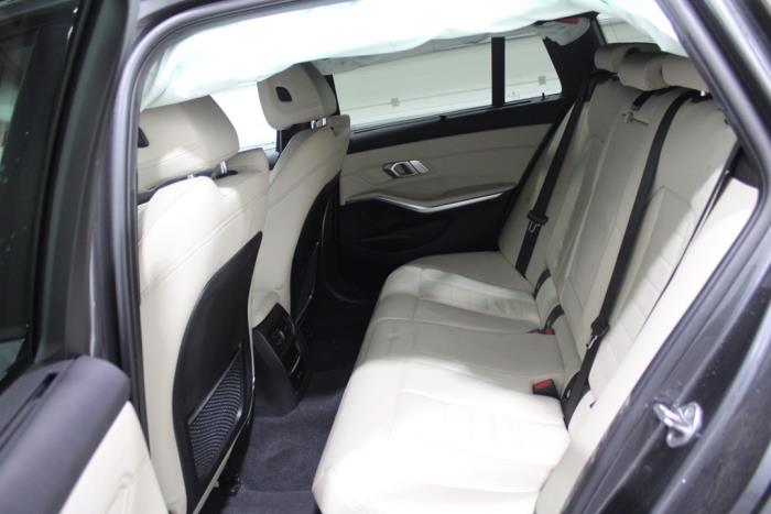 BMW 3 serie Touring 320e 2.0 TwinPower Turbo 16V Vehículo de desguace (2022, Gris)