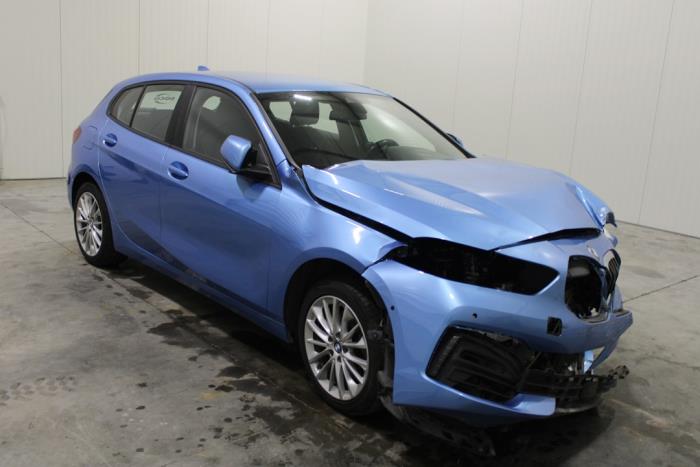 BMW 1 serie 118i 1.5 TwinPower 12V Vehículo de desguace (2020, Azul)