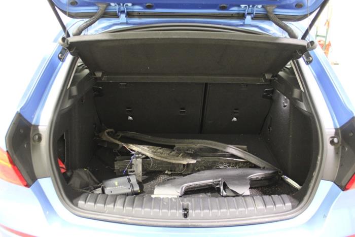 BMW 1 serie 118i 1.5 TwinPower 12V Vehículo de desguace (2020, Azul)