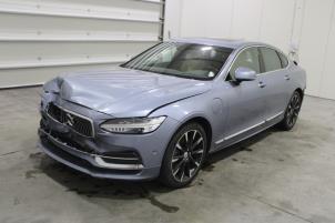 Volvo S90 II 2.0 T8 Twin Engine 16V AWD Vehículo de desguace (2018, Azul)