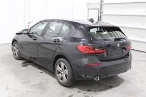 BMW 1 serie 116d 1.5 12V TwinPower Vehículo de desguace (2022, Oscuro, Negro)