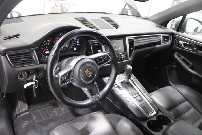 Porsche Macan 3.0 S Diesel V6 24V Vehículo de desguace (2015, Gris)
