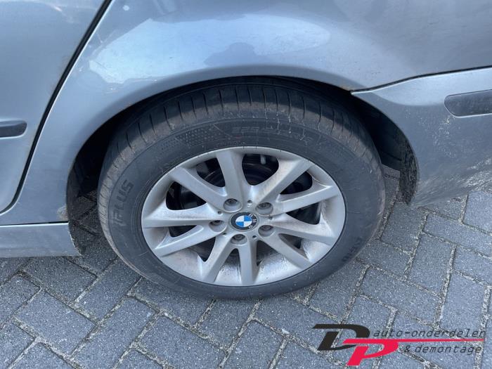 BMW 3 serie 320d 16V Salvage vehicle (2004, Gray)
