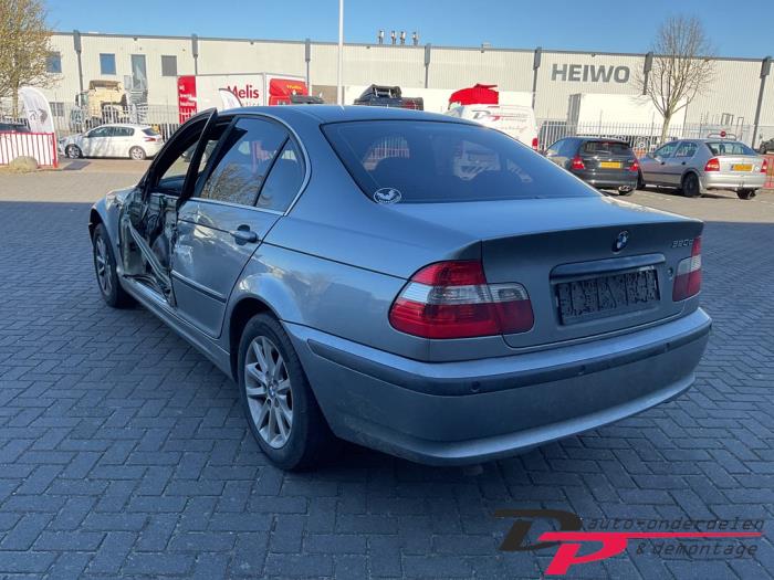 BMW 3 serie 320d 16V Salvage vehicle (2004, Gray)