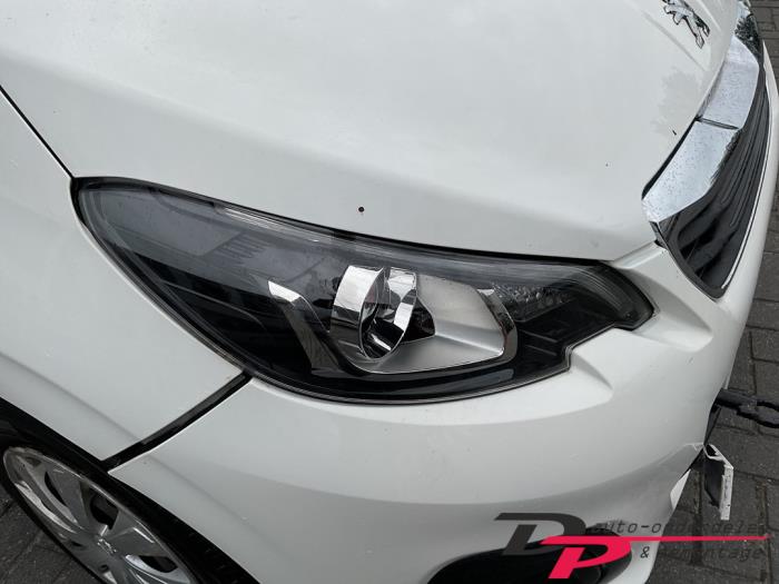 Peugeot 108 1.0 12V Vehículo de desguace (2015, Blanco)