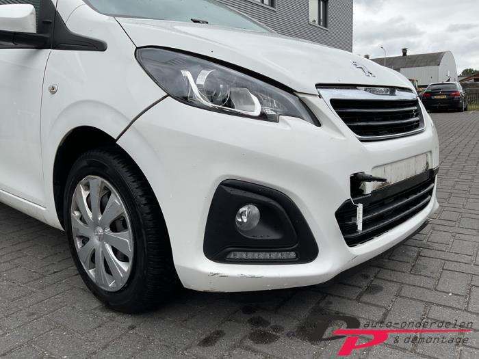 Peugeot 108 1.0 12V Vehículo de desguace (2015, Blanco)