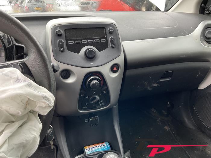 Peugeot 108 1.0 12V Vehículo de desguace (2015, Blanco)