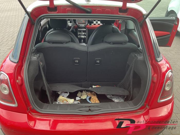 Mini Mini 1.6 16V Cooper Schrottauto (2007, Rot)