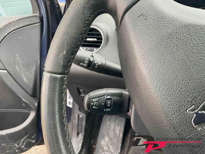Peugeot 308 1.6 VTI 16V Schrottauto (2007, Blau)