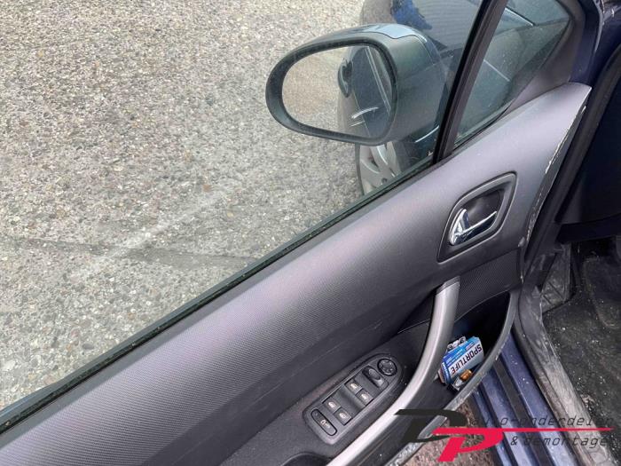 Peugeot 308 1.6 VTI 16V Schrottauto (2007, Blau)