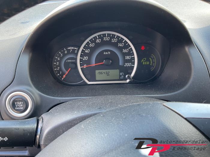 Mitsubishi Space Star 1.2 12V Vehículo de desguace (2013, Negro)