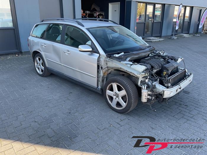 Volvo V50 2.4 20V Schrottauto (2005, Grau)