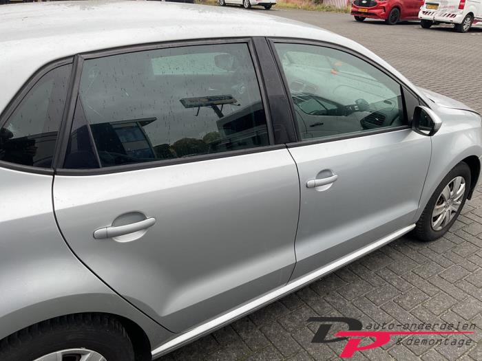 Volkswagen Polo V 1.2 12V BlueMotion Technology Schrottauto (2009, Grau)