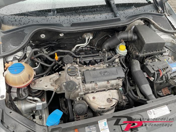Volkswagen Polo V 1.2 12V BlueMotion Technology Schrottauto (2009, Grau)