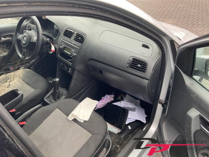 Volkswagen Polo V 1.2 12V BlueMotion Technology Schrottauto (2009, Grau)