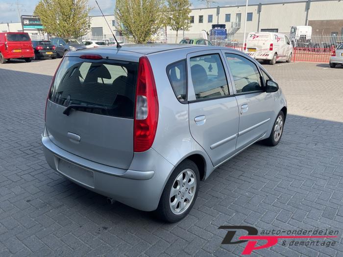 Mitsubishi Colt 1.3 16V Épave (2007, Gris)