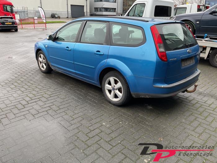 Ford Focus 2 Wagon 2.0 16V Épave (2007, Bleu)