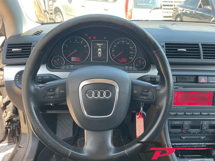 Audi A4 1.8 T 20V Épave (2007, Noir)