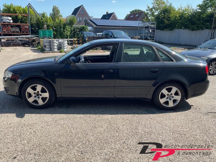 Audi A4 1.8 T 20V Épave (2007, Noir)
