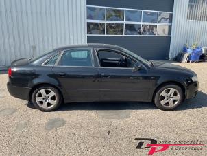 Audi A4 1.8 T 20V Épave (2007, Noir)