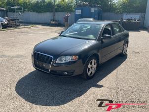 Audi A4 1.8 T 20V Épave (2007, Noir)