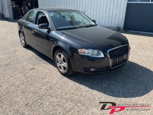 Audi A4 1.8 T 20V Épave (2007, Noir)